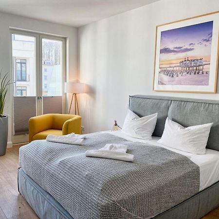 Pool Und Sauna Mit Meerblick, Direkt An Der Seebruecke - First Sellin Fewo 3 8 Esterno foto