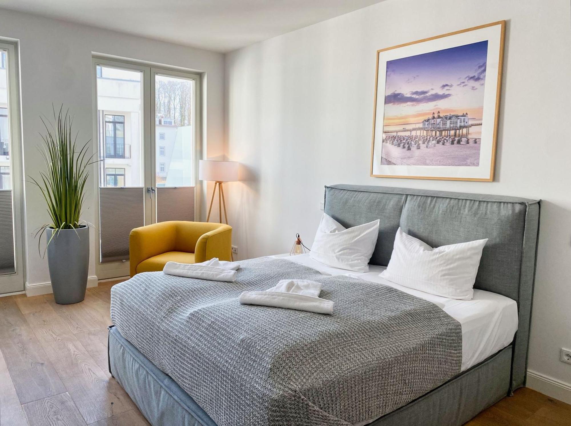 Pool Und Sauna Mit Meerblick, Direkt An Der Seebruecke - First Sellin Fewo 3 8 Esterno foto