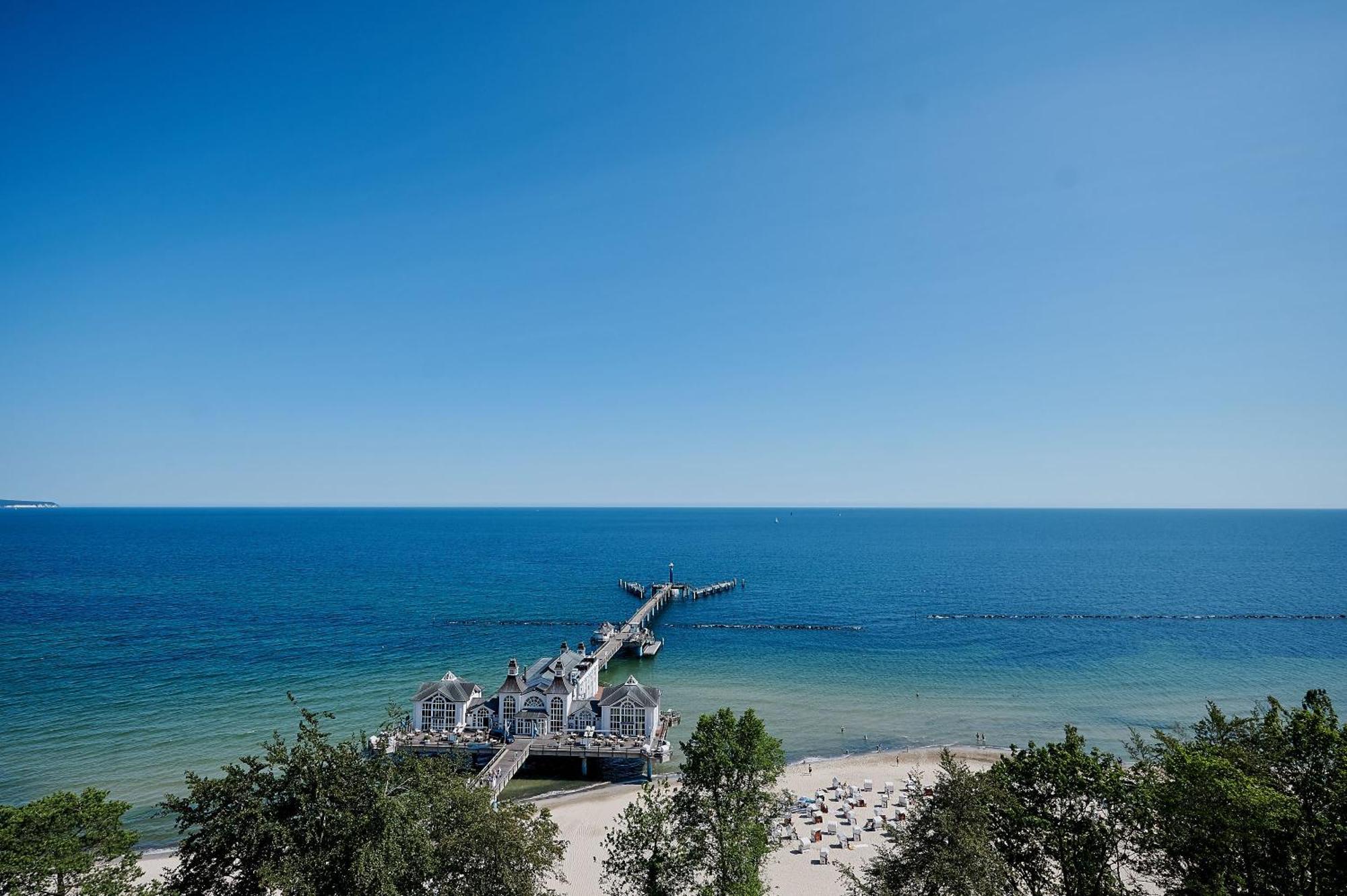 Pool Und Sauna Mit Meerblick, Direkt An Der Seebruecke - First Sellin Fewo 3 8 Esterno foto